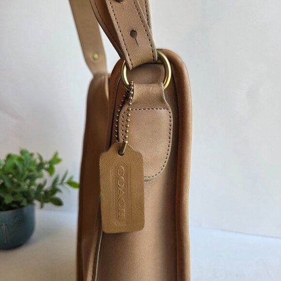 EUC & HTF Vintage Coach Becket Zip (#9920) in Stone - Picture 3 of 16